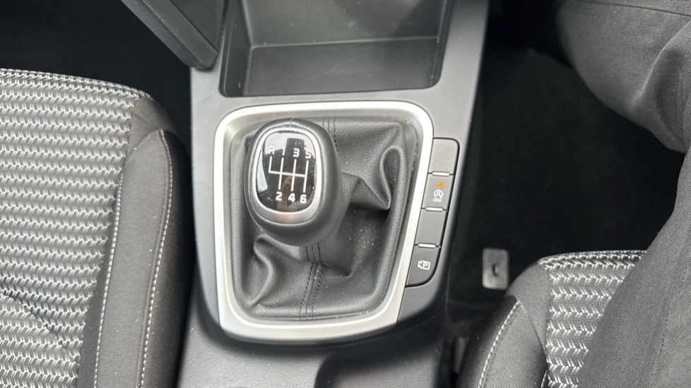 Kia Xceed 1.5T GDi ISG 138 2 5dr Petrol Hatchback - Image 31