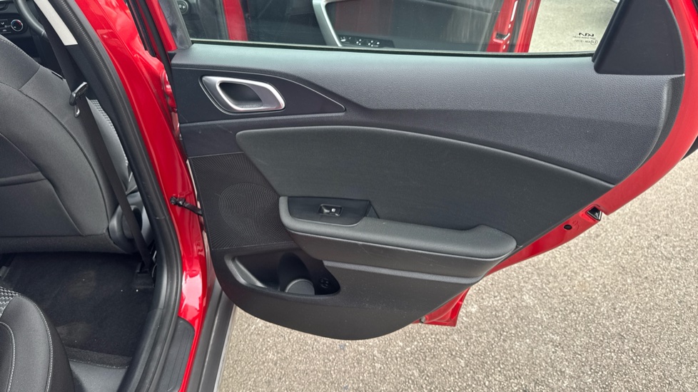 Kia Xceed 1.5T GDi ISG 138 2 5dr Petrol Hatchback - Image 35