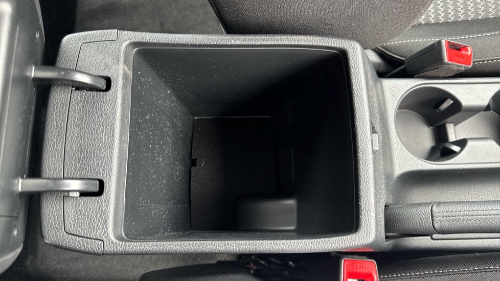 Kia Xceed 1.5T GDi ISG 138 2 5dr Petrol Hatchback - Image 44