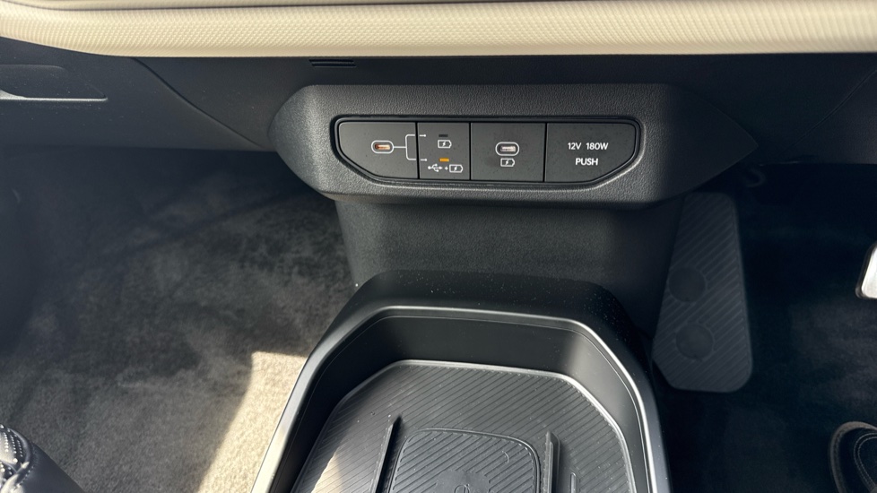Kia EV4 150kW GT-Line S 81kWh 5dr Auto Electric Hatchback - Image 37