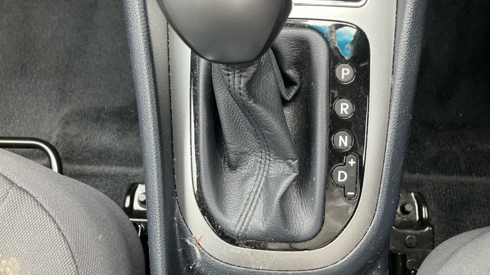 Kia Rio 1.4 3 5dr Auto Petrol Hatchback - Image 38