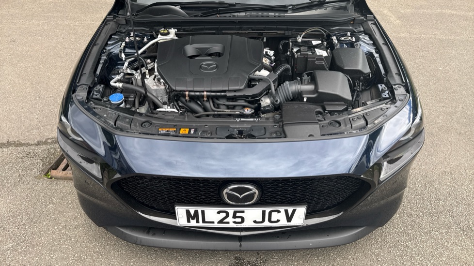 Mazda 3 2.5 e-Skyactiv G MHEV 140 Exclusive-Line 5dr Auto Petrol Hatchback - Image 8