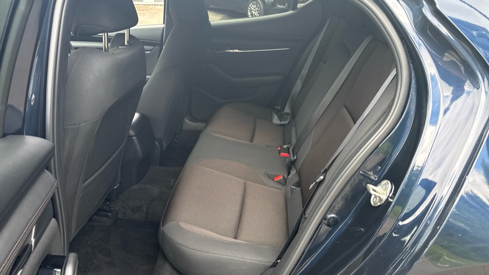 Mazda 3 2.5 e-Skyactiv G MHEV 140 Exclusive-Line 5dr Auto Petrol Hatchback - Image 16