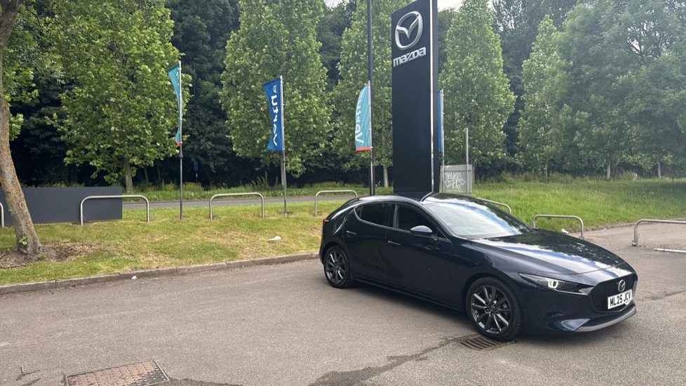 Mazda 3 2.5 e-Skyactiv G MHEV 140 Exclusive-Line 5dr Auto Petrol Hatchback - Image 28