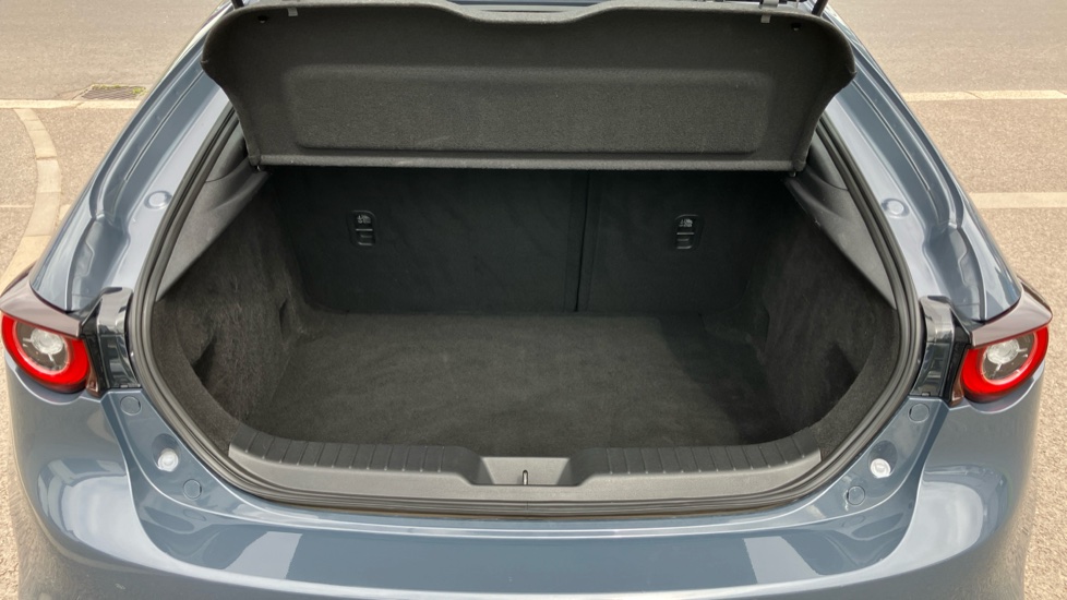 Mazda 3 2.5 e-Skyactiv G MHEV [140] Centre-Line 5dr Petrol Hatchback - Image 4