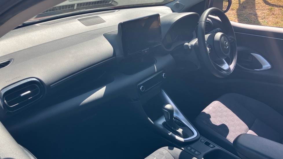 Mazda 2 Hybrid 1.5i Hybrid Centre Line 5dr CVT Hybrid Hatchback - Image 9