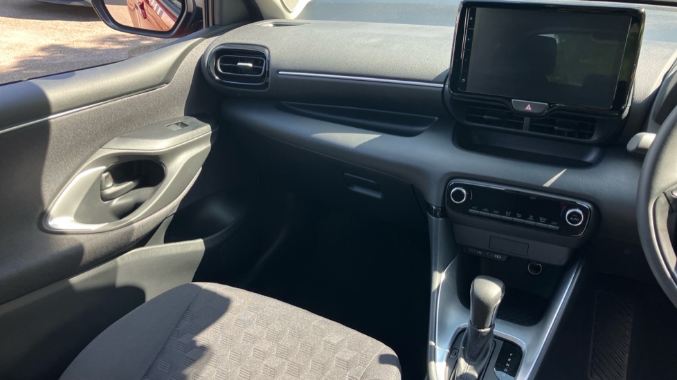Mazda 2 Hybrid 1.5i Hybrid Centre Line 5dr CVT Hybrid Hatchback - Image 14