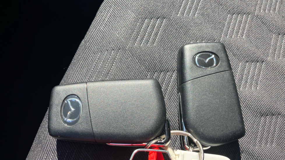 Mazda 2 Hybrid 1.5i Hybrid Centre Line 5dr CVT Hybrid Hatchback - Image 20