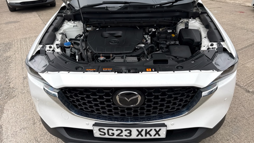 Mazda CX-5 2.0 e-Skyactiv G MHEV Centre-Line 5dr Petrol Estate - Image 8