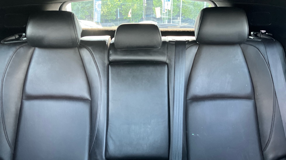 Mazda 3 2.0 Skyactiv X MHEV GT Sport 5dr Petrol Hatchback - Image 15