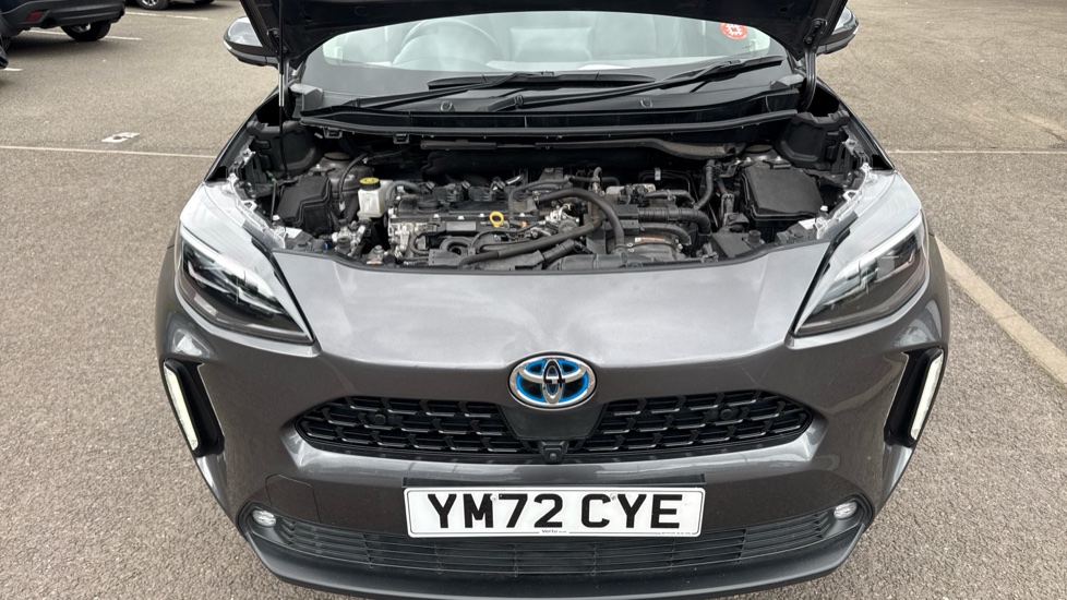 Toyota Yaris Cross 1.5 Hybrid Excel AWD 5dr CVT Hybrid Estate - Image 8