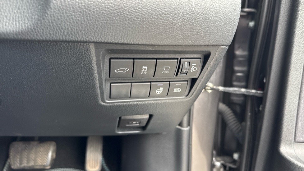 Toyota Yaris Cross 1.5 Hybrid Excel AWD 5dr CVT Hybrid Estate - Image 22