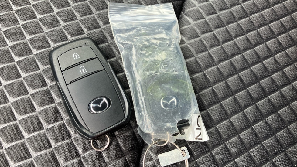 Mazda 2 Hybrid 1.5i Hybrid Homura 5dr CVT Hybrid Hatchback - Image 20