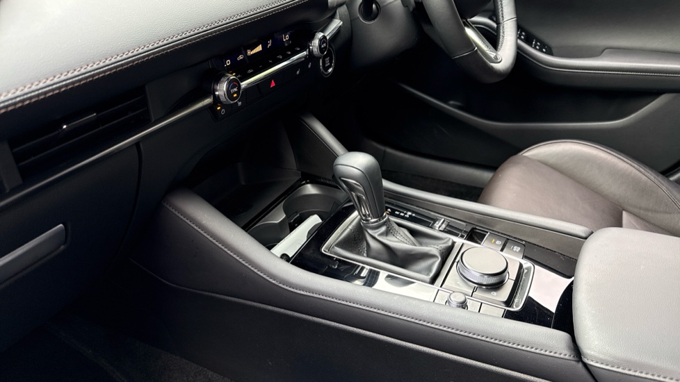 Mazda 3 2.0 e-Skyactiv X MHEV [186] Takumi 5dr Auto Petrol Hatchback - Image 13