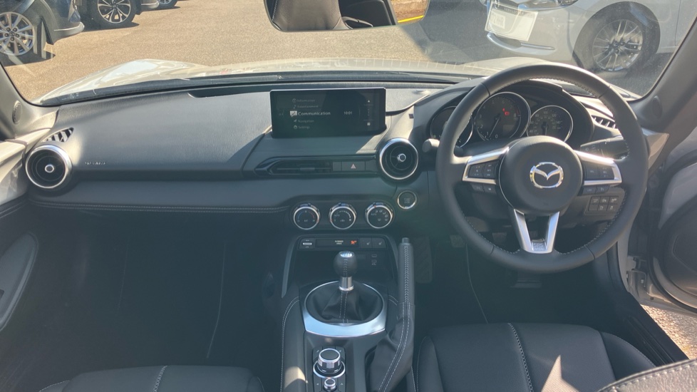 Mazda MX-5 1.5 [132] Exclusive-Line 2dr Petrol Convertible - Image 10