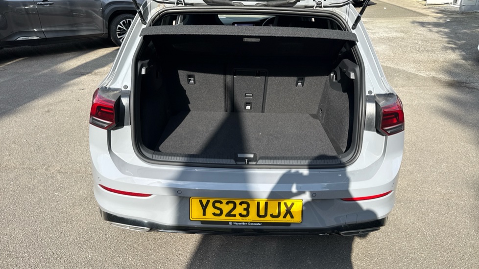 Volkswagen Golf 1.5 eTSI 150 R-Line 5dr DSG Petrol Hatchback - Image 4