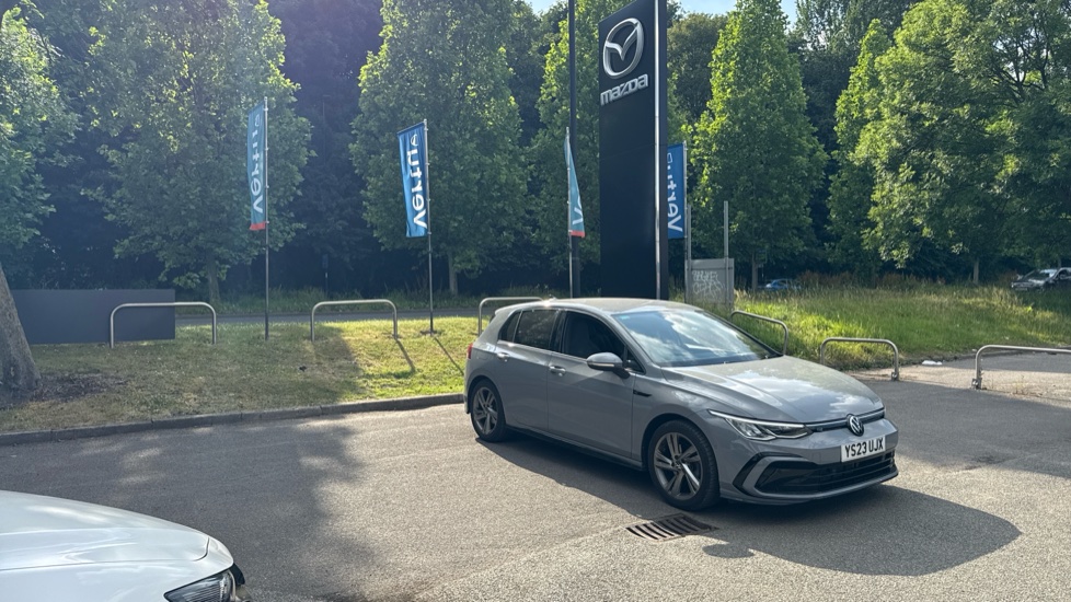 Volkswagen Golf 1.5 eTSI 150 R-Line 5dr DSG Petrol Hatchback - Image 30