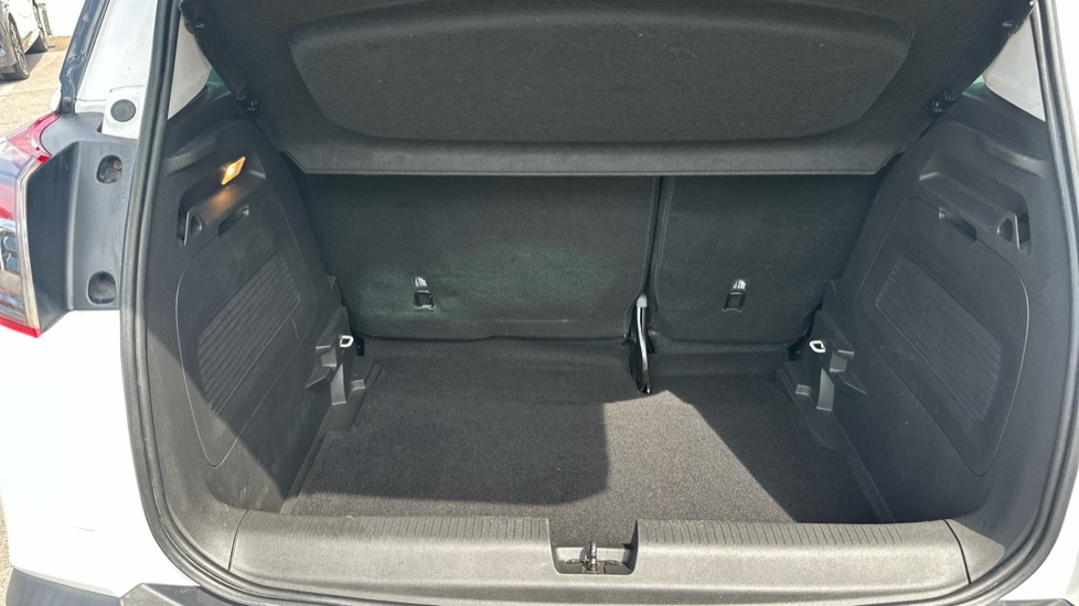 Vauxhall Crossland X 1.2 [83] Griffin 5dr [Start Stop] Petrol Hatchback - Image 4