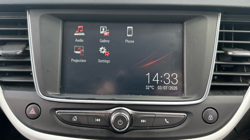 Vauxhall Crossland X 1.2 [83] Griffin 5dr [Start Stop] Petrol Hatchback - Image 12