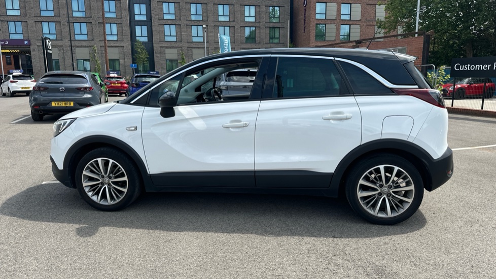 Vauxhall Crossland X 1.2 [83] Griffin 5dr [Start Stop] Petrol Hatchback - Image 21