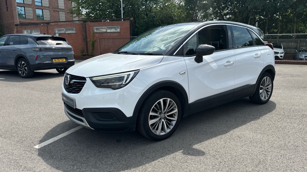 Vauxhall Crossland X 1.2 [83] Griffin 5dr [Start Stop] Petrol Hatchback - Image 22