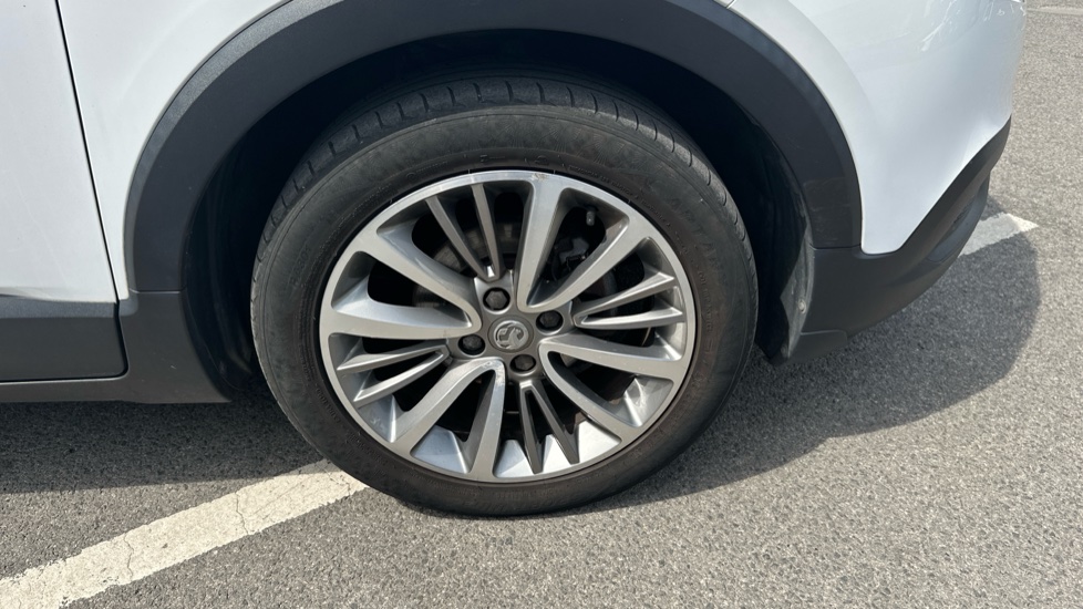 Vauxhall Crossland X 1.2 [83] Griffin 5dr [Start Stop] Petrol Hatchback - Image 24
