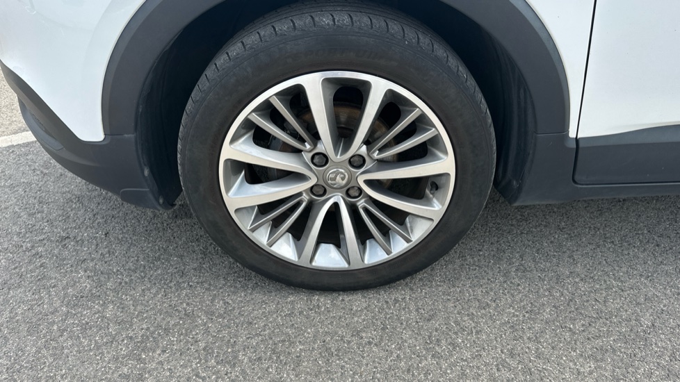 Vauxhall Crossland X 1.2 [83] Griffin 5dr [Start Stop] Petrol Hatchback - Image 27