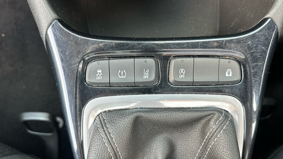 Vauxhall Crossland X 1.2 [83] Griffin 5dr [Start Stop] Petrol Hatchback - Image 36