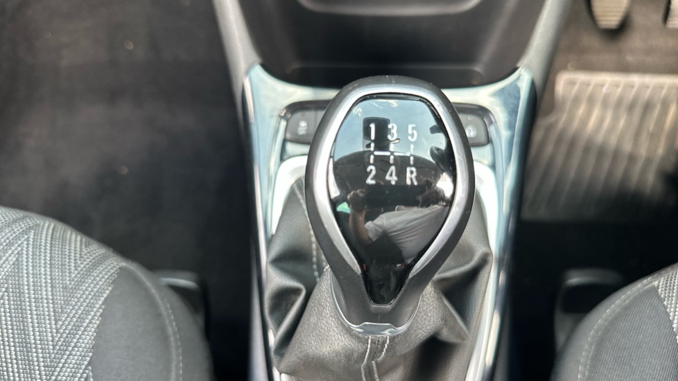 Vauxhall Crossland X 1.2 [83] Griffin 5dr [Start Stop] Petrol Hatchback - Image 37