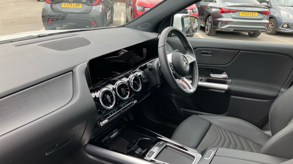 Mercedes-Benz GLA 180 Sport Edition 5dr Auto Petrol Hatchback - Image 9