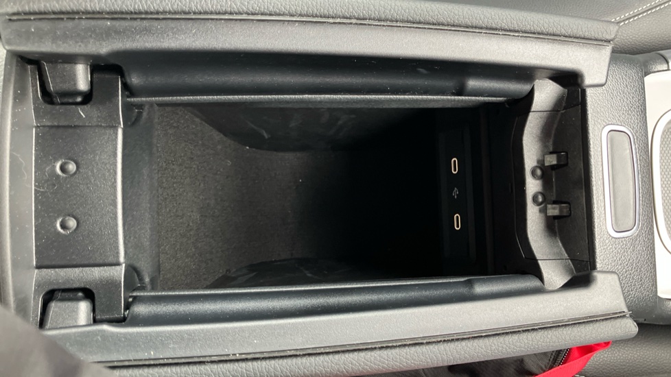 Mercedes-Benz GLA 180 Sport Edition 5dr Auto Petrol Hatchback - Image 35