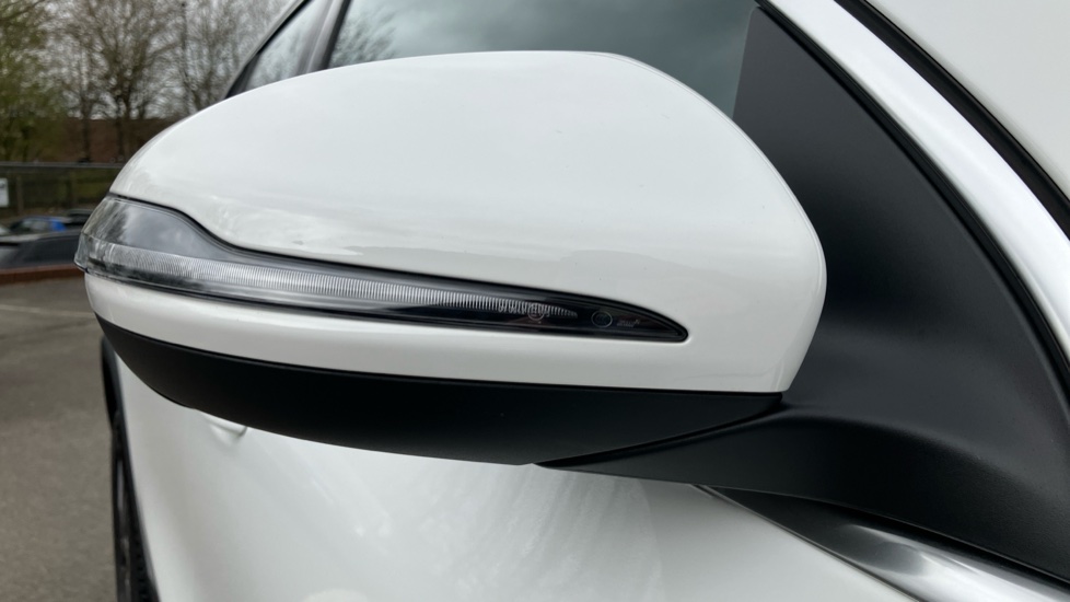 Mercedes-Benz GLA 180 Sport Edition 5dr Auto Petrol Hatchback - Image 41