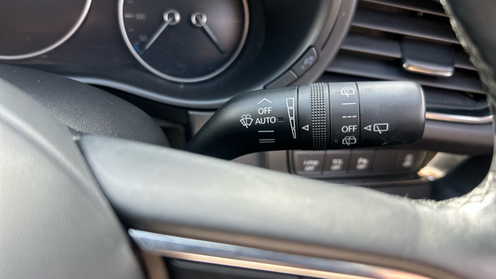 Mazda CX-30 2.0 e-Skyactiv X MHEV Sport Lux 5dr Petrol Hatchback - Image 33