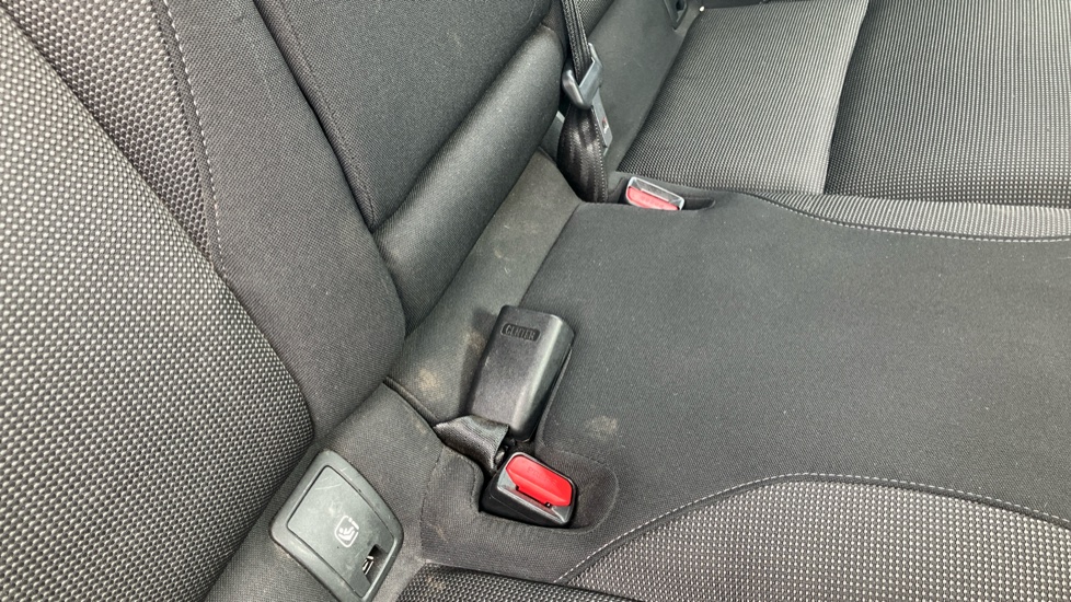 Mazda CX-30 2.0 e-Skyactiv G MHEV SE-L Lux 5dr Petrol Hatchback - Image 17