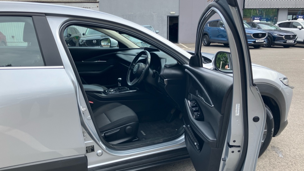 Mazda CX-30 2.0 e-Skyactiv G MHEV SE-L Lux 5dr Petrol Hatchback - Image 29