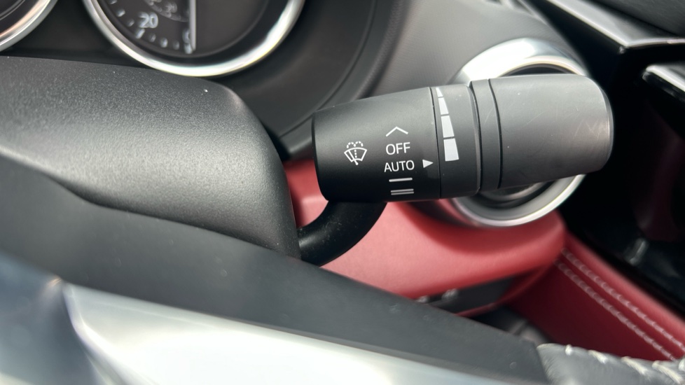 Mazda MX-5 2.0 [184] GT Sport Tech 2dr Petrol Convertible - Image 32