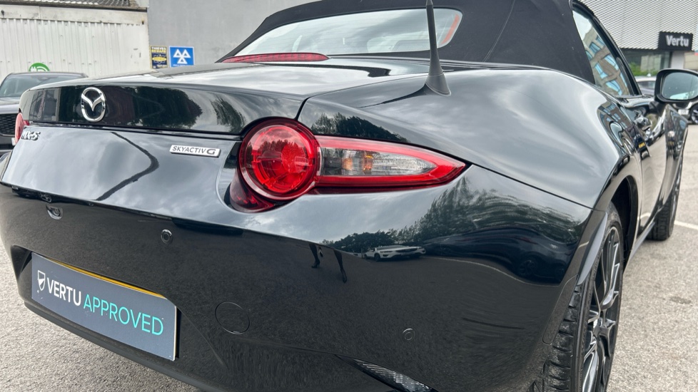 Mazda MX-5 2.0 [184] GT Sport Tech 2dr Petrol Convertible - Image 43