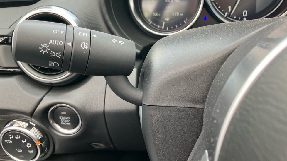 Mazda MX-5 1.5 [132] Exclusive-Line 2dr Petrol Convertible RF - Image 26