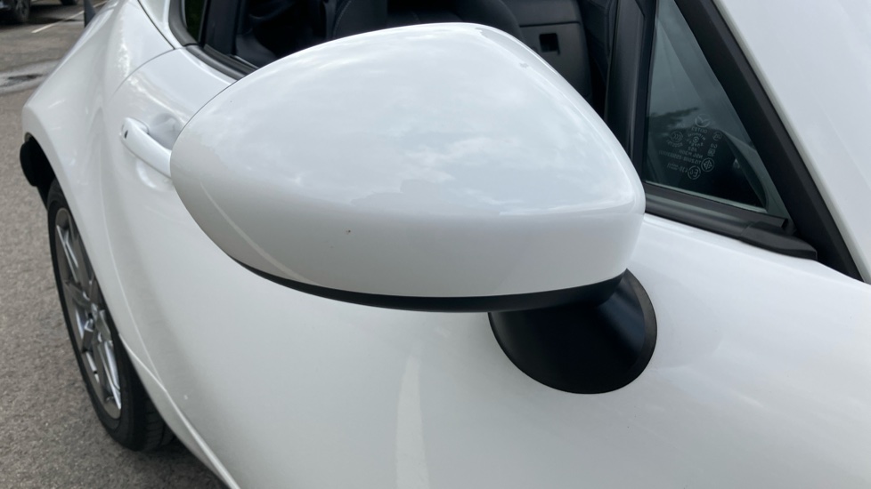 Mazda MX-5 1.5 [132] Exclusive-Line 2dr Petrol Convertible RF - Image 42