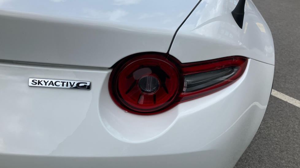 Mazda MX-5 1.5 [132] Exclusive-Line 2dr Petrol Convertible RF - Image 50