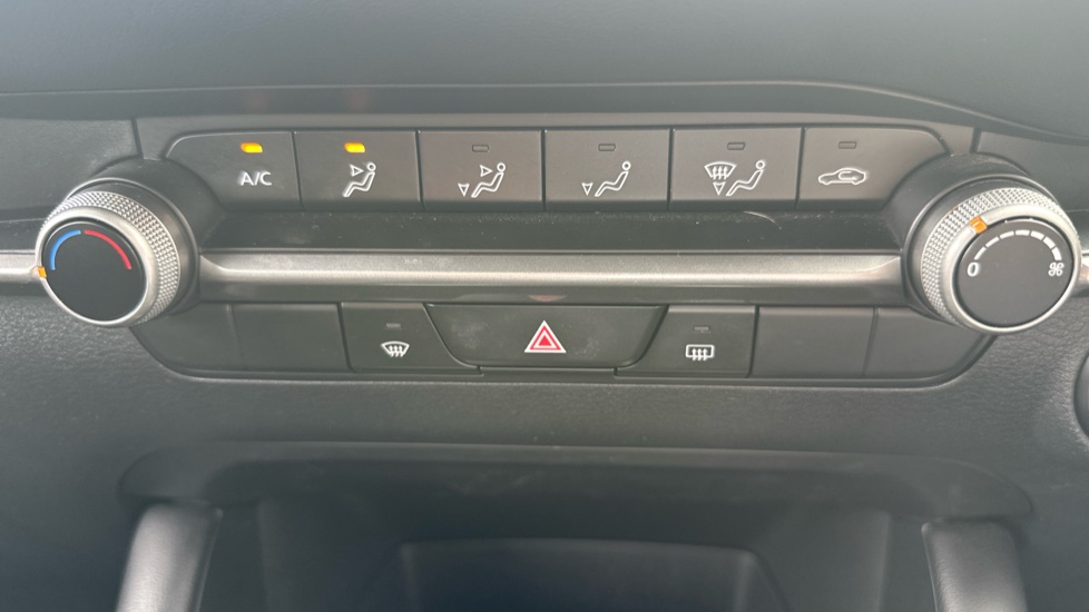 Mazda 3 2.0 e-Skyactiv G MHEV SE-L 5dr Petrol Hatchback - Image 25