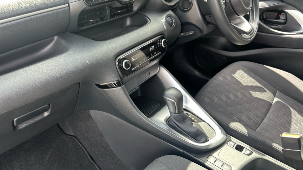 Mazda 2 Hybrid 1.5i Hybrid Exclusive Line 5dr CVT Hybrid Hatchback - Image 13