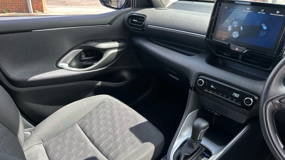 Mazda 2 Hybrid 1.5i Hybrid Exclusive Line 5dr CVT Hybrid Hatchback - Image 14