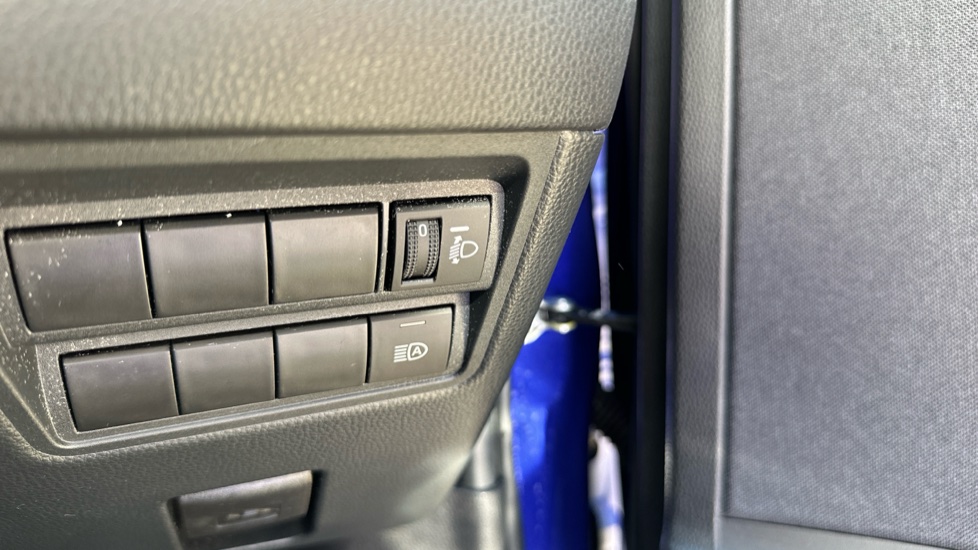 Mazda 2 Hybrid 1.5i Hybrid Exclusive Line 5dr CVT Hybrid Hatchback - Image 29