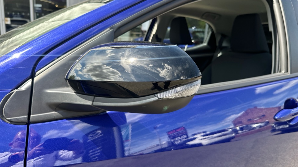 Mazda 2 Hybrid 1.5i Hybrid Exclusive Line 5dr CVT Hybrid Hatchback - Image 35