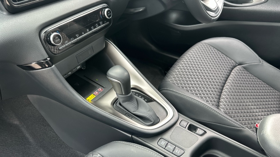 Mazda 2 Hybrid 1.5i Hybrid Homura Plus 5dr CVT Hybrid Hatchback - Image 13