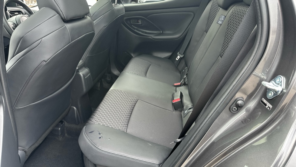 Mazda 2 Hybrid 1.5i Hybrid Homura Plus 5dr CVT Hybrid Hatchback - Image 16