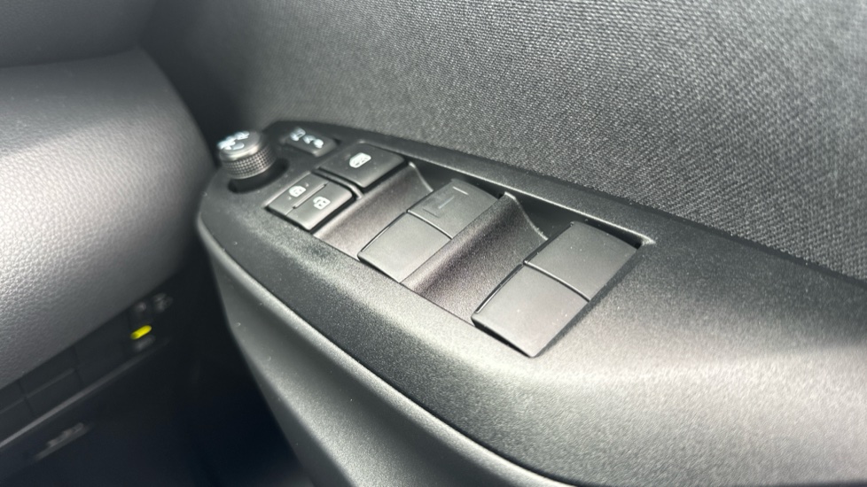 Mazda 2 Hybrid 1.5i Hybrid Homura Plus 5dr CVT Hybrid Hatchback - Image 40