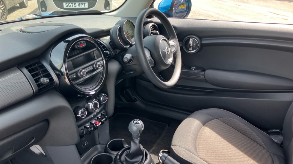 MINI Hatchback 1.5 Cooper 3dr Petrol Hatchback - Image 9