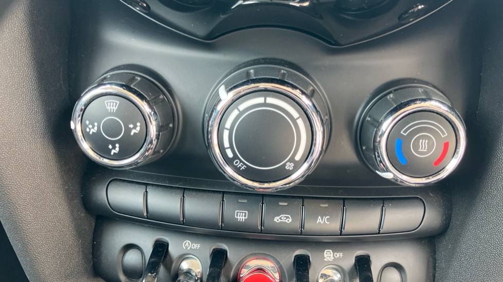 MINI Hatchback 1.5 Cooper 3dr Petrol Hatchback - Image 23